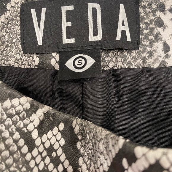 Genuine lamb LEATHER snakeskin print skirt VEDA Sz S - Picture 6 of 7